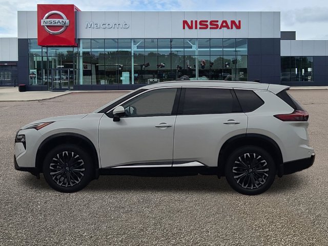 New 2026 Nissan Rogue Platinum AWD/4WD image 4