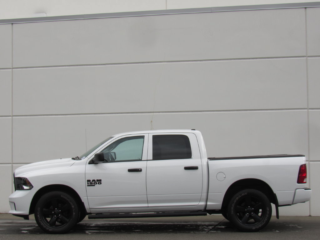 Used 2023 RAM 1500 Express w/ Wheel & Sound Group AWD/4WD image 4