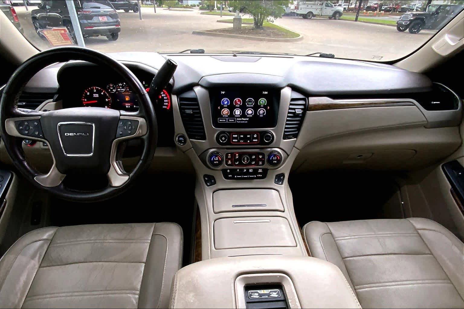 Used 2016 GMC Yukon XL Denali w/ Open Road Package AWD/4WD image 14