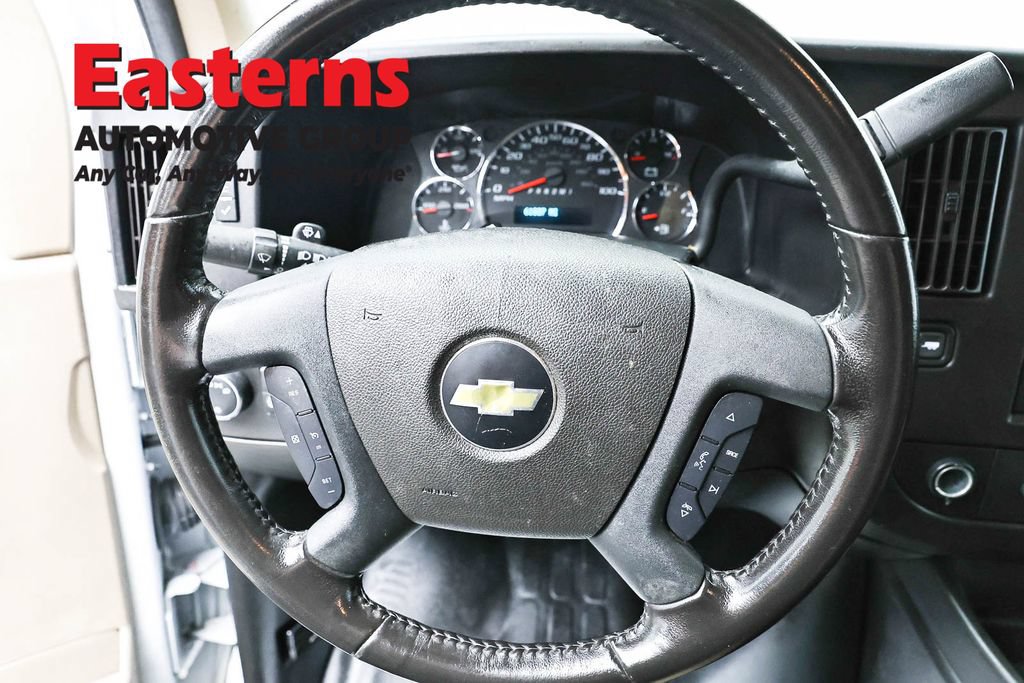 Used 2021 Chevrolet Express 3500 w/ Driver Convenience Package RWD image 10