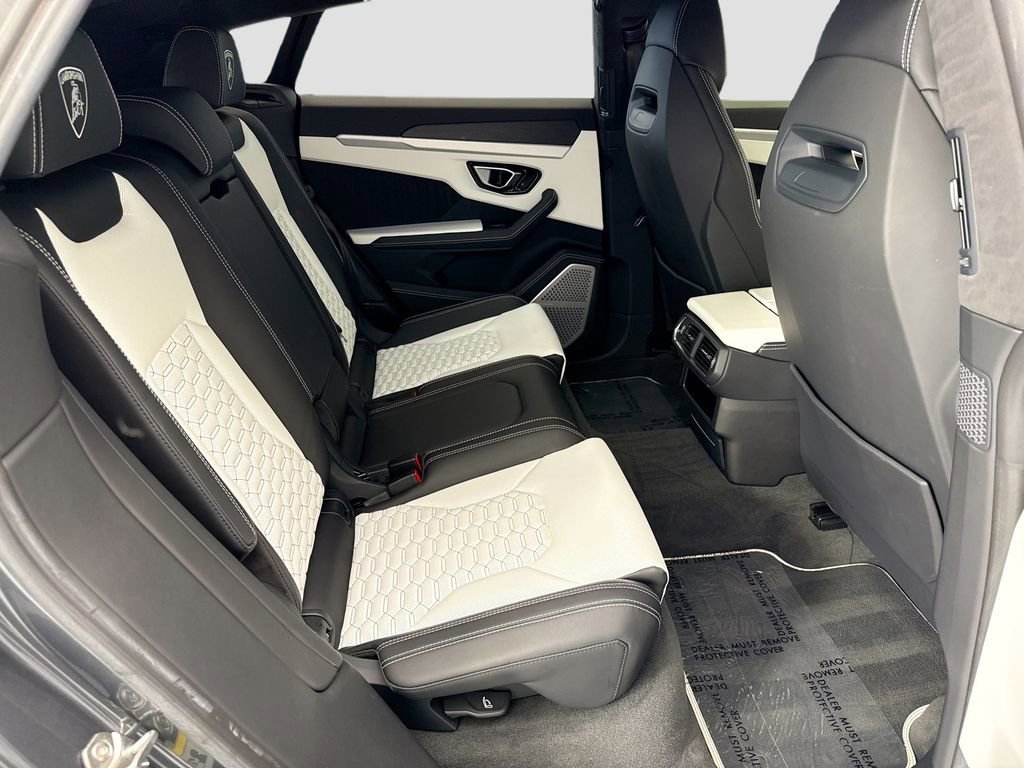 Used 2019 Lamborghini Urus AWD/4WD image 21