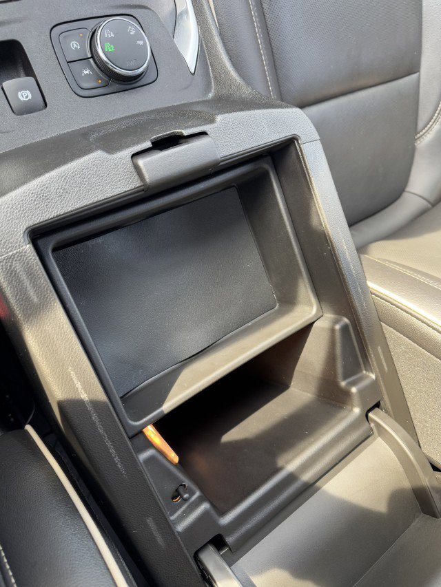 Certified 2022 Chevrolet Traverse Premier w/ LPO, Floor Liner Package image 40