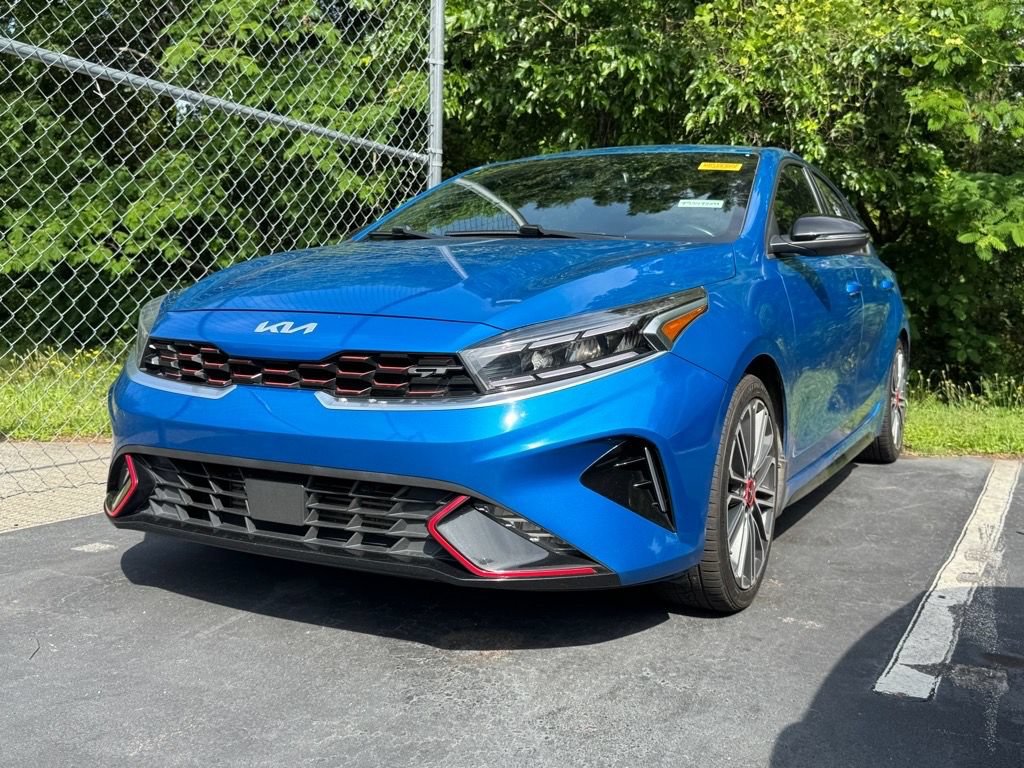 Certified 2022 Kia Forte GT w/ GT2 Package FWD image 3