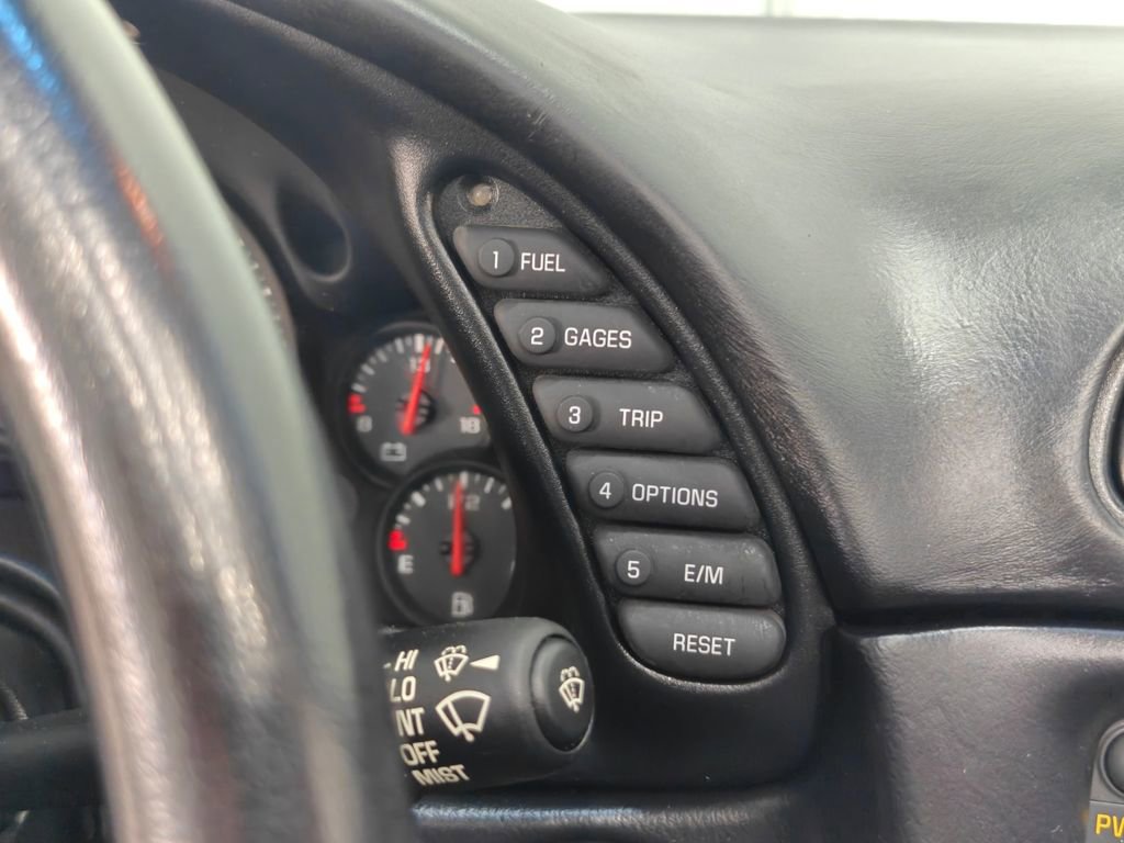 Used 2001 Chevrolet Corvette Convertible w/ Preferred Equipment Group2 image 10