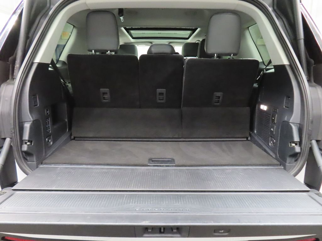 Used 2025 Ford Expedition Active AWD/4WD image 44