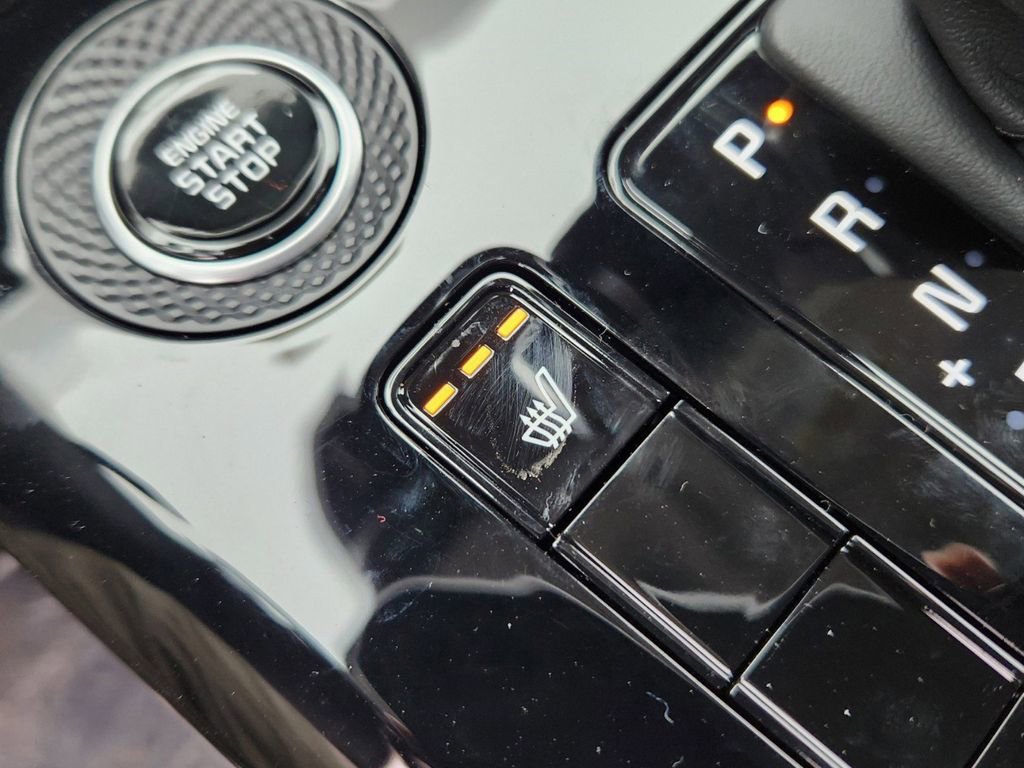 New 2025 Kia Niro EX Touring image 21