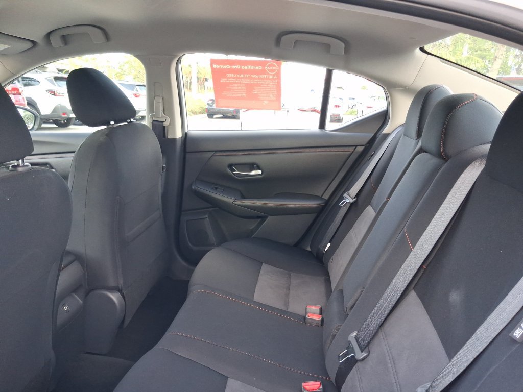Certified 2025 Nissan Sentra SR FWD image 15