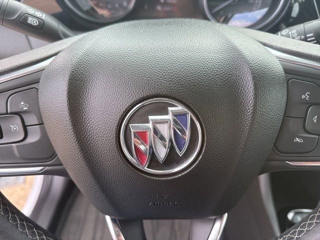 Used 2021 Buick Encore GX Preferred w/ Cold Weather Comfort Package image 18