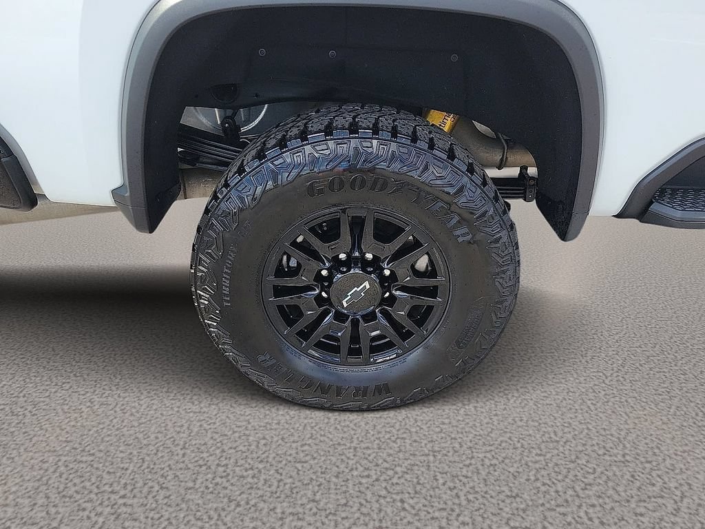 Used 2026 Chevrolet Silverado 2500 ZR2 AWD/4WD image 7