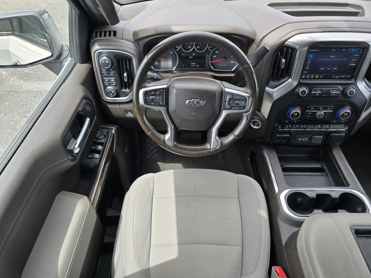 Used 2020 Chevrolet Silverado 1500 LT Trail Boss AWD/4WD image 24