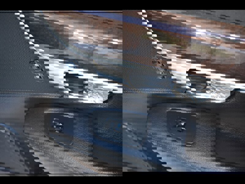 Used 2017 Volvo S90 T5 Momentum w/ Vision Package image 35