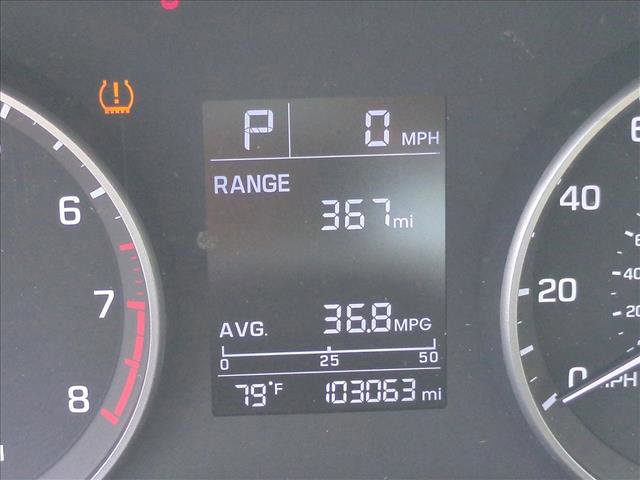 Used 2017 Hyundai Elantra SE image 10