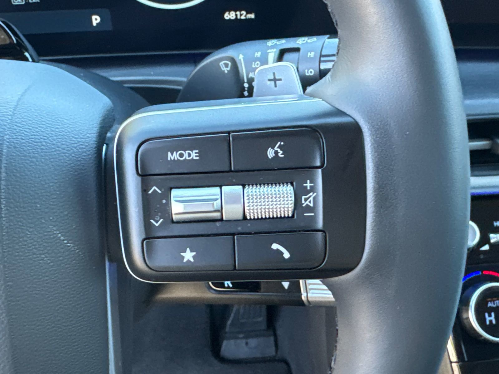 Used 2024 Hyundai Santa Fe Limited image 27