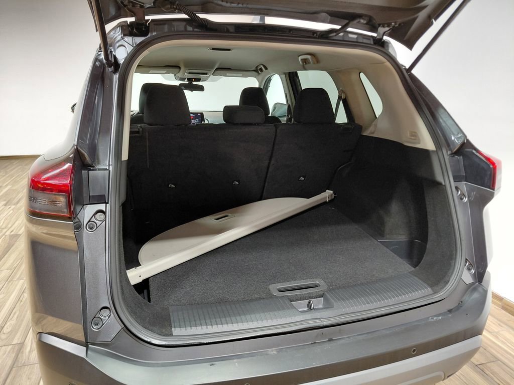 Used 2023 Nissan Rogue S image 33