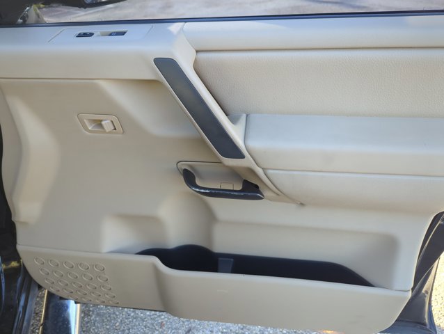 Used 2014 Nissan Titan SL w/ SL Moonroof Package AWD/4WD image 25