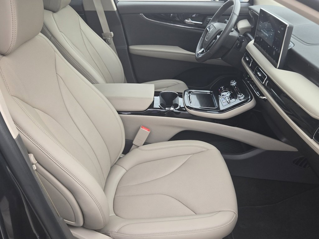 Certified 2023 Lincoln Nautilus Reserve image 25