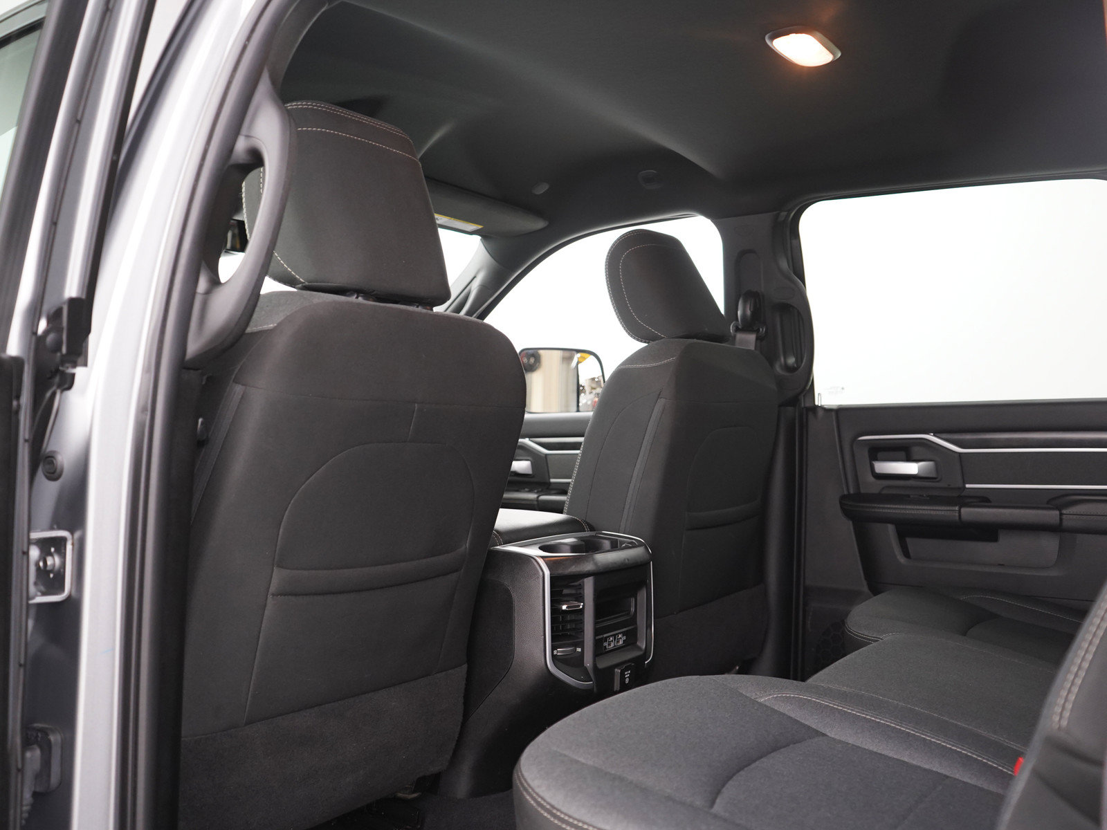 Used 2022 RAM 2500 Big Horn w/ Level C Equiment Group AWD/4WD image 17