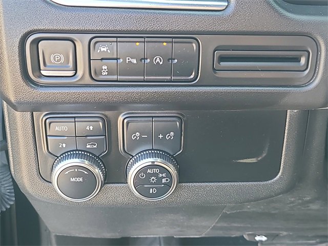 Used 2024 GMC Yukon XL SLT image 28