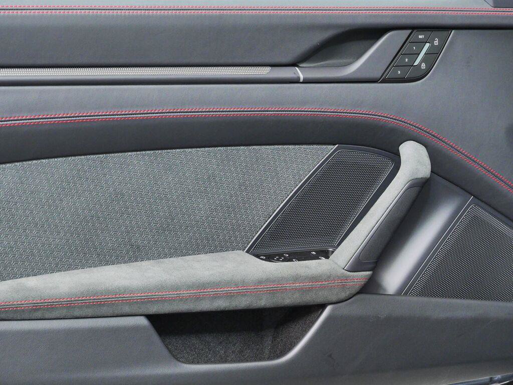 Certified 2026 Porsche 911 Targa 4 GTS AWD/4WD image 6