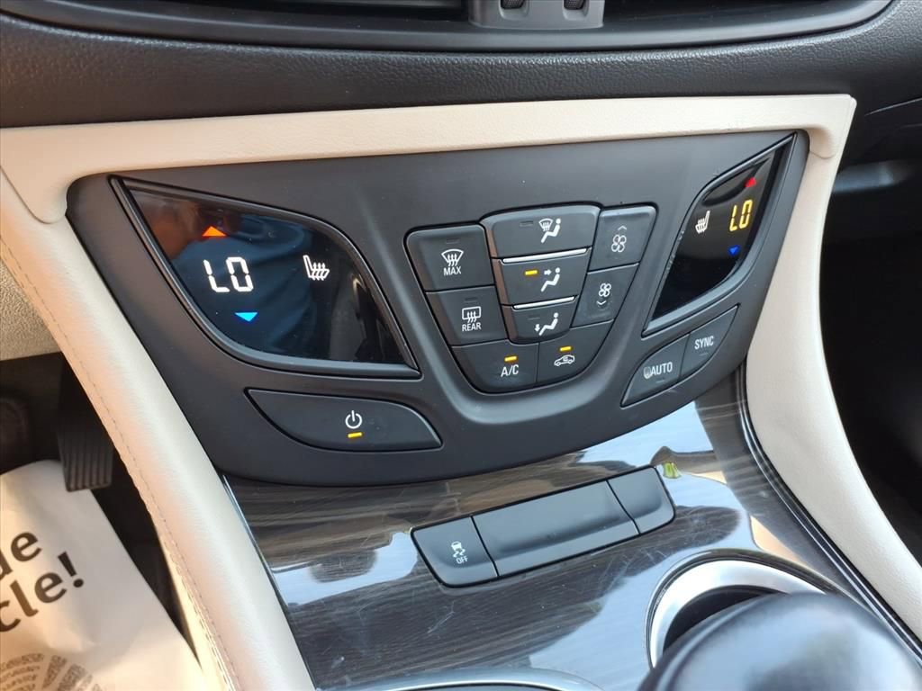 Used 2020 Buick Envision Preferred FWD image 25