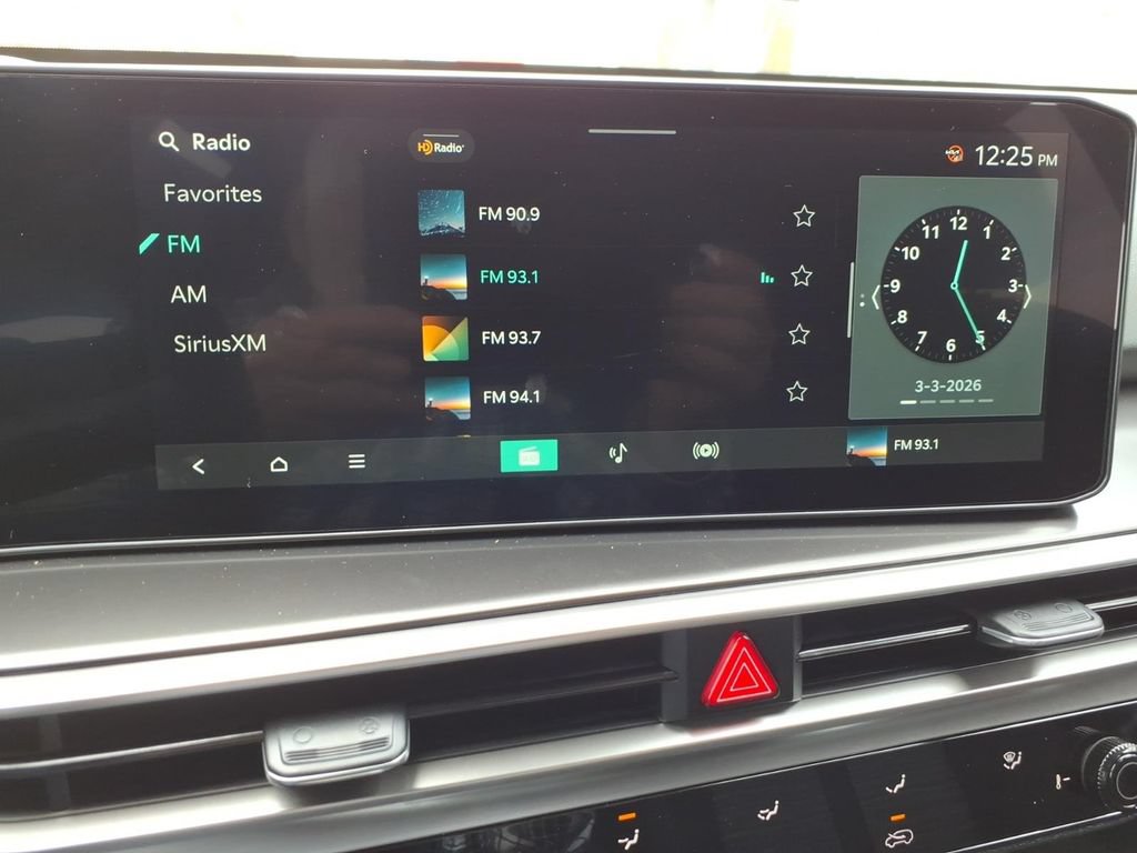 Certified 2026 Kia Sorento LX FWD image 24