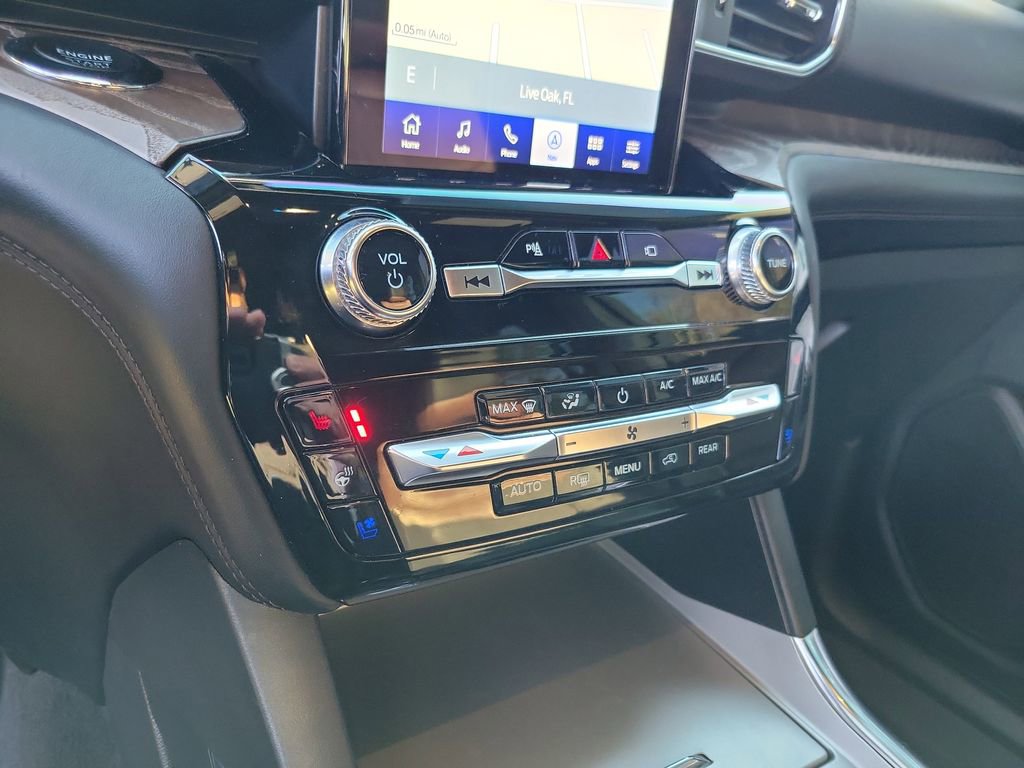 Used 2022 Ford Explorer Platinum w/ Equipment Group 601A image 25