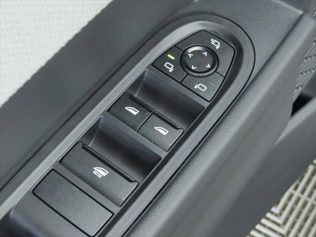 New 2026 MINI Cooper S image 32