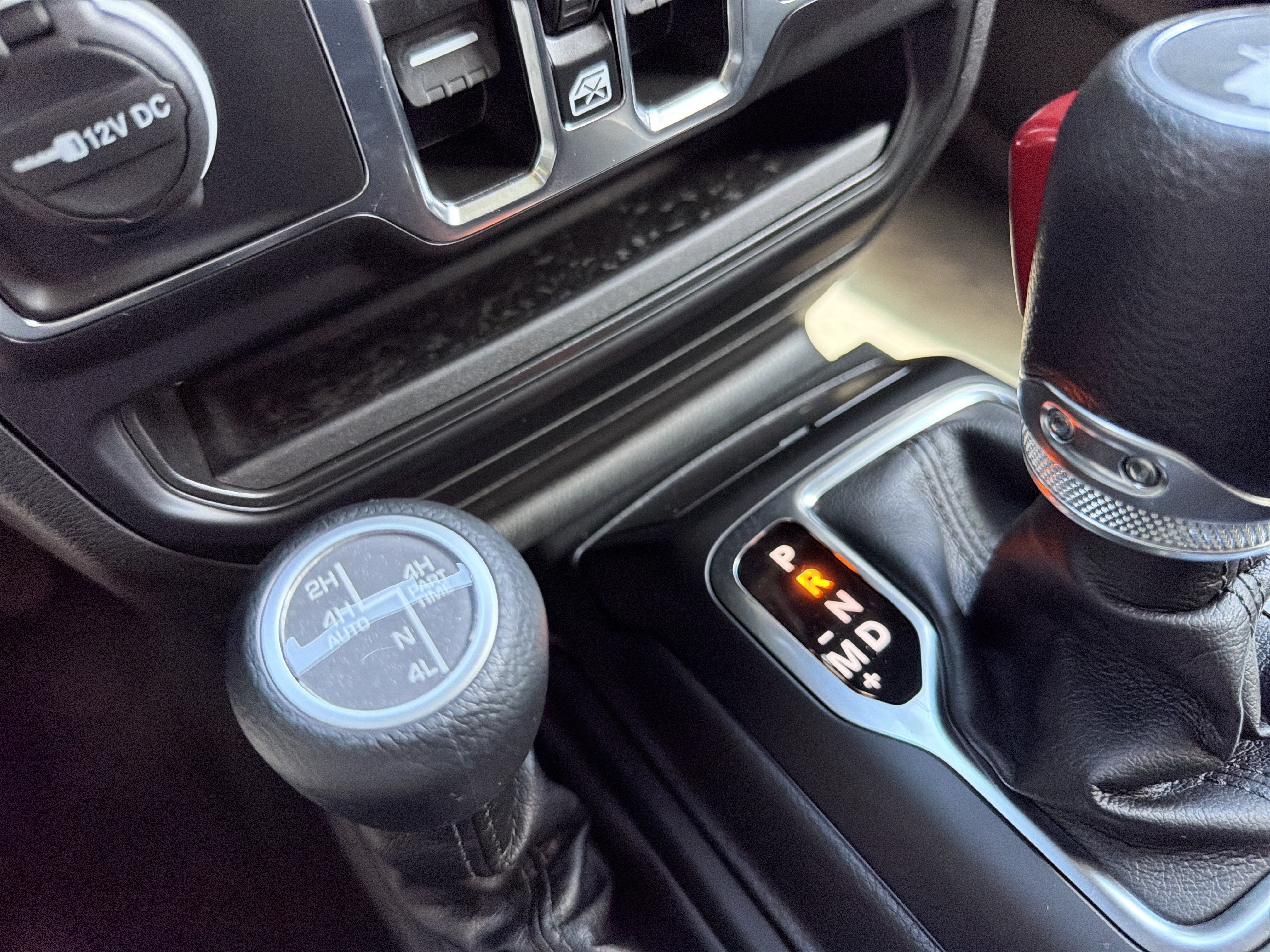 Used 2023 Jeep Wrangler Unlimited w/ Cold Weather Group AWD/4WD image 29