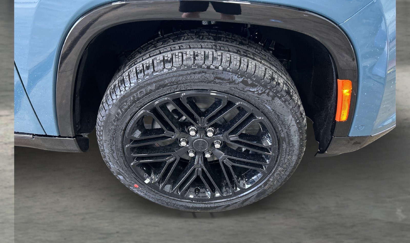 New 2026 Jeep Grand Wagoneer L Limited AWD/4WD image 23