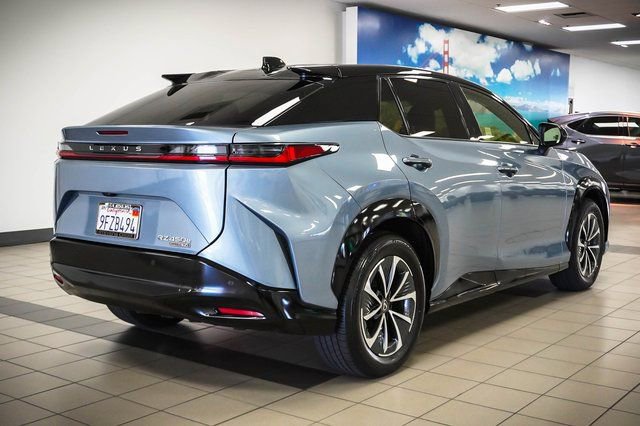 Certified 2023 Lexus RZ 450e Premium w/ Accessory Package (Z1) image 6