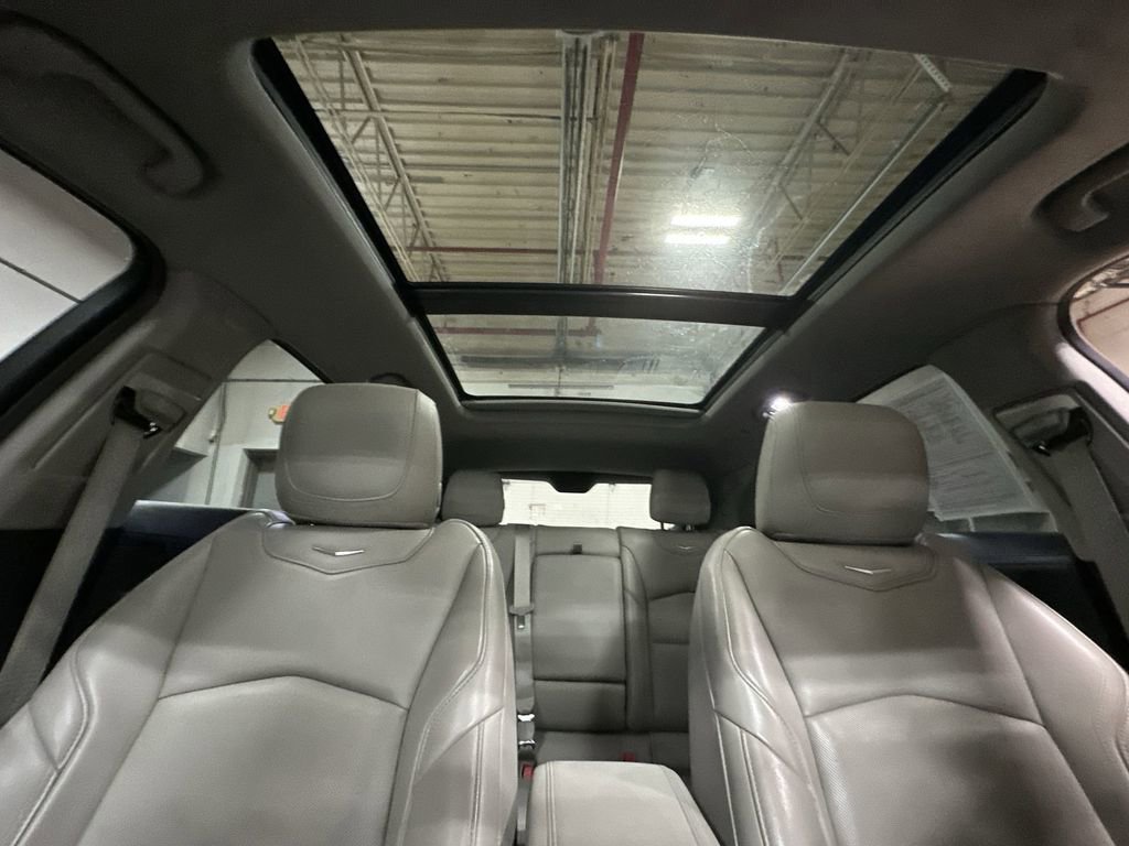 Used 2019 Cadillac XT4 Premium Luxury FWD image 16