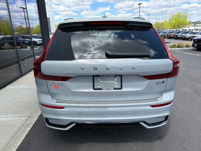 New 2026 Volvo XC60 B5 Plus w/ Climate Package AWD/4WD image 4