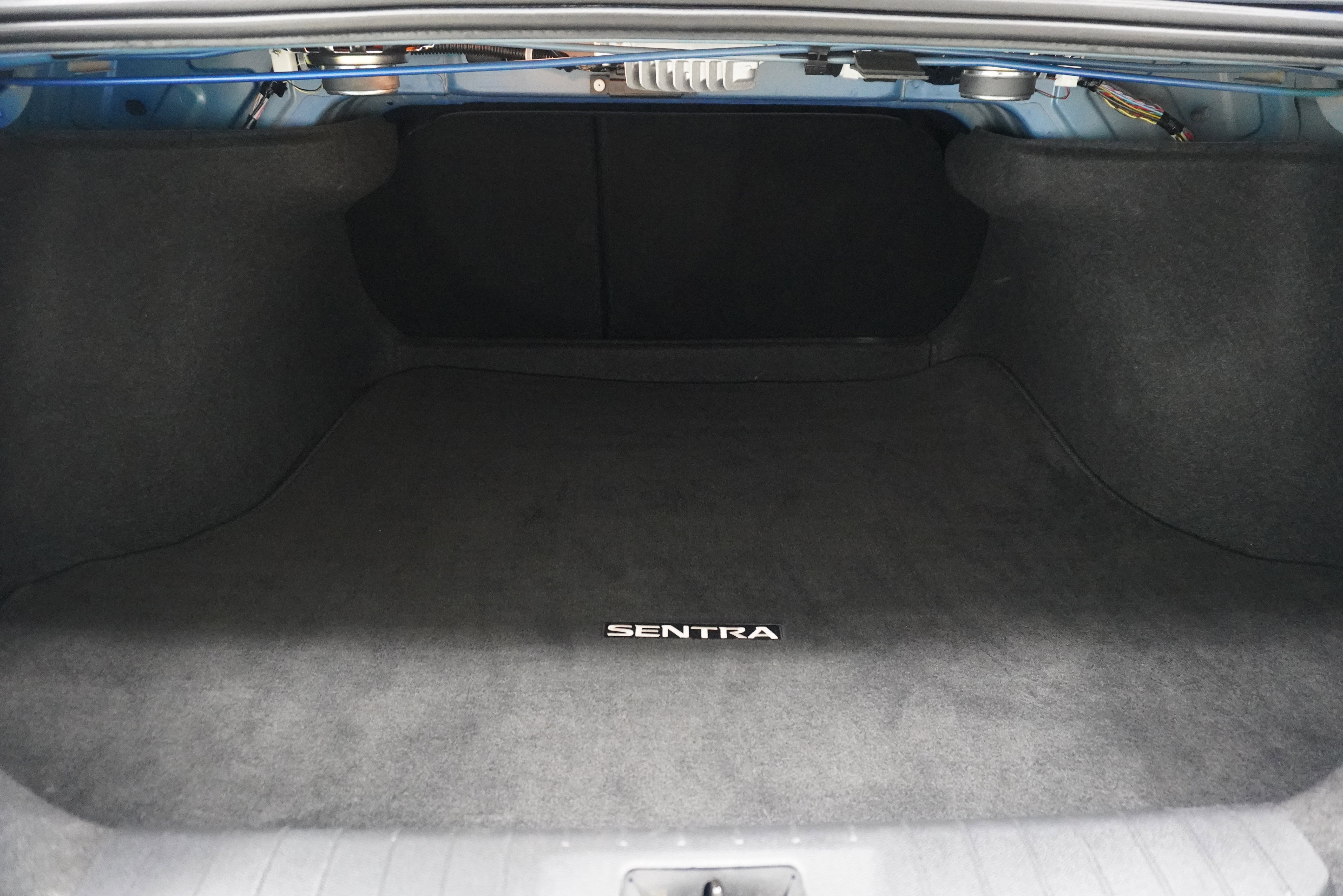 Used 2023 Nissan Sentra SR w/ SR Premium Package FWD image 25