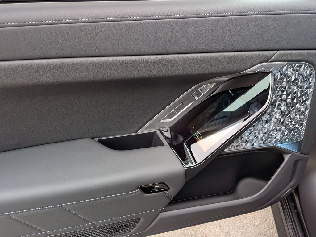 New 2026 BMW i7 eDrive50 w/ Executive Package RWD image 14