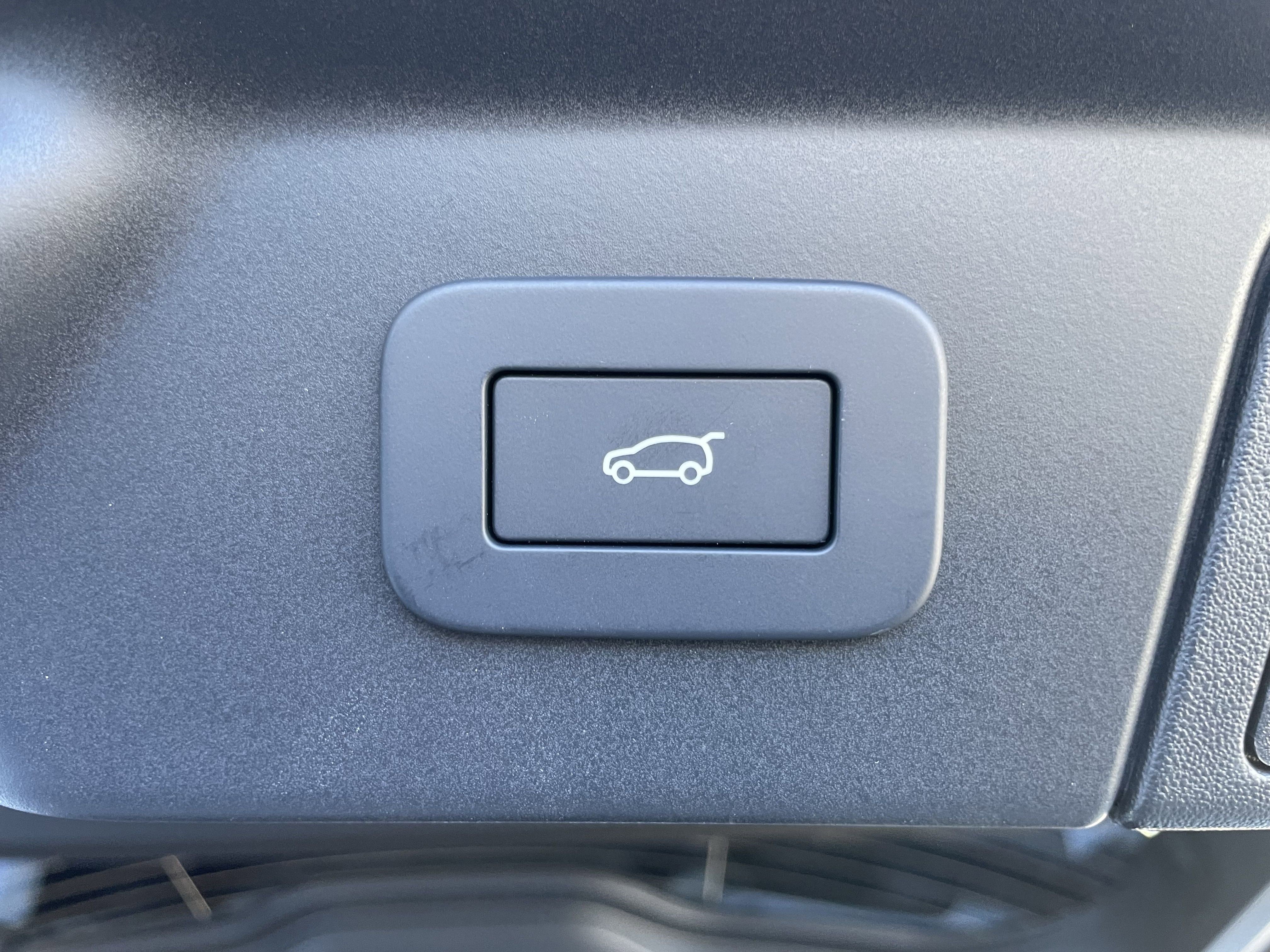 New 2026 Land Rover Range Rover Velar S image 37
