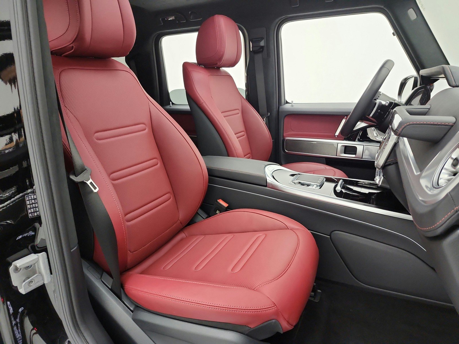 Used 2025 Mercedes-Benz G 550 image 22