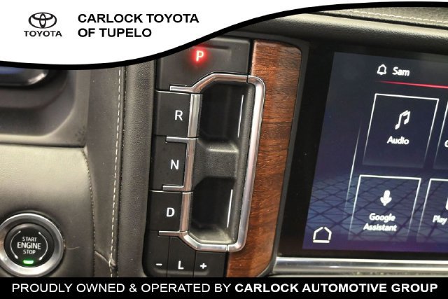 Used 2024 GMC Yukon XL Denali Ultimate AWD/4WD image 33