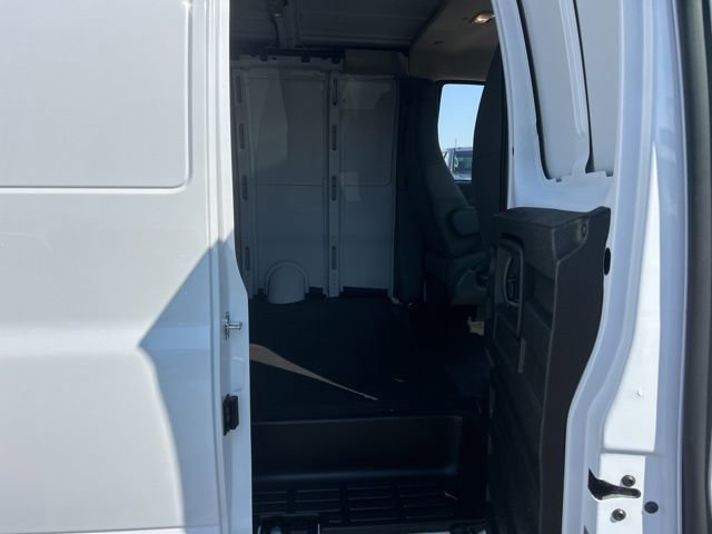 New 2025 Chevrolet Express 2500 RWD image 25