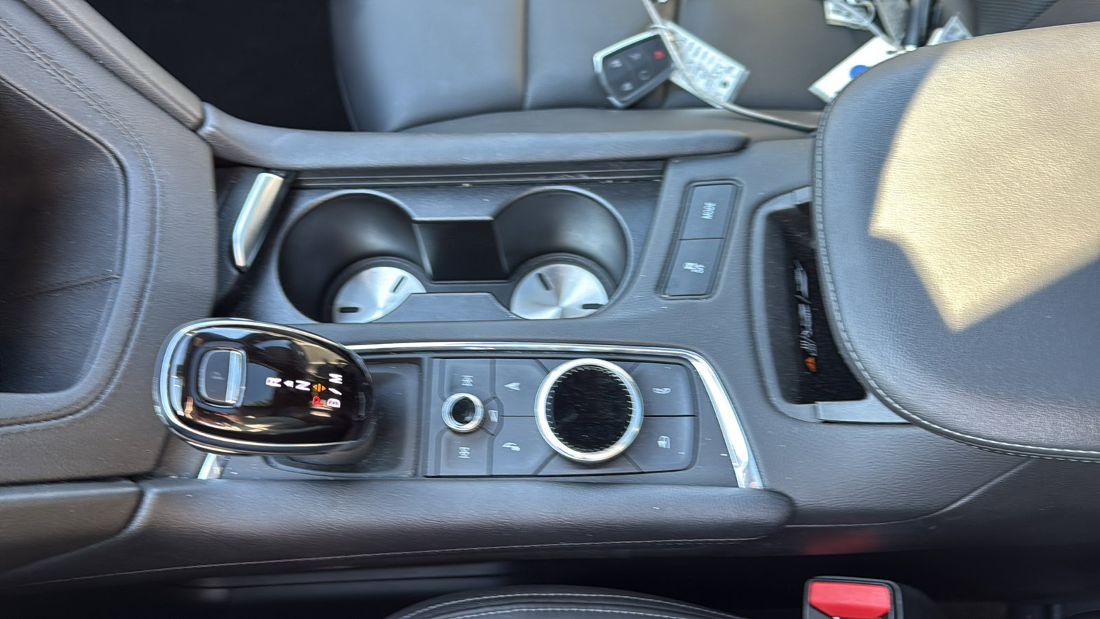 Used 2022 Cadillac XT6 Premium Luxury w/ Technology Package image 23