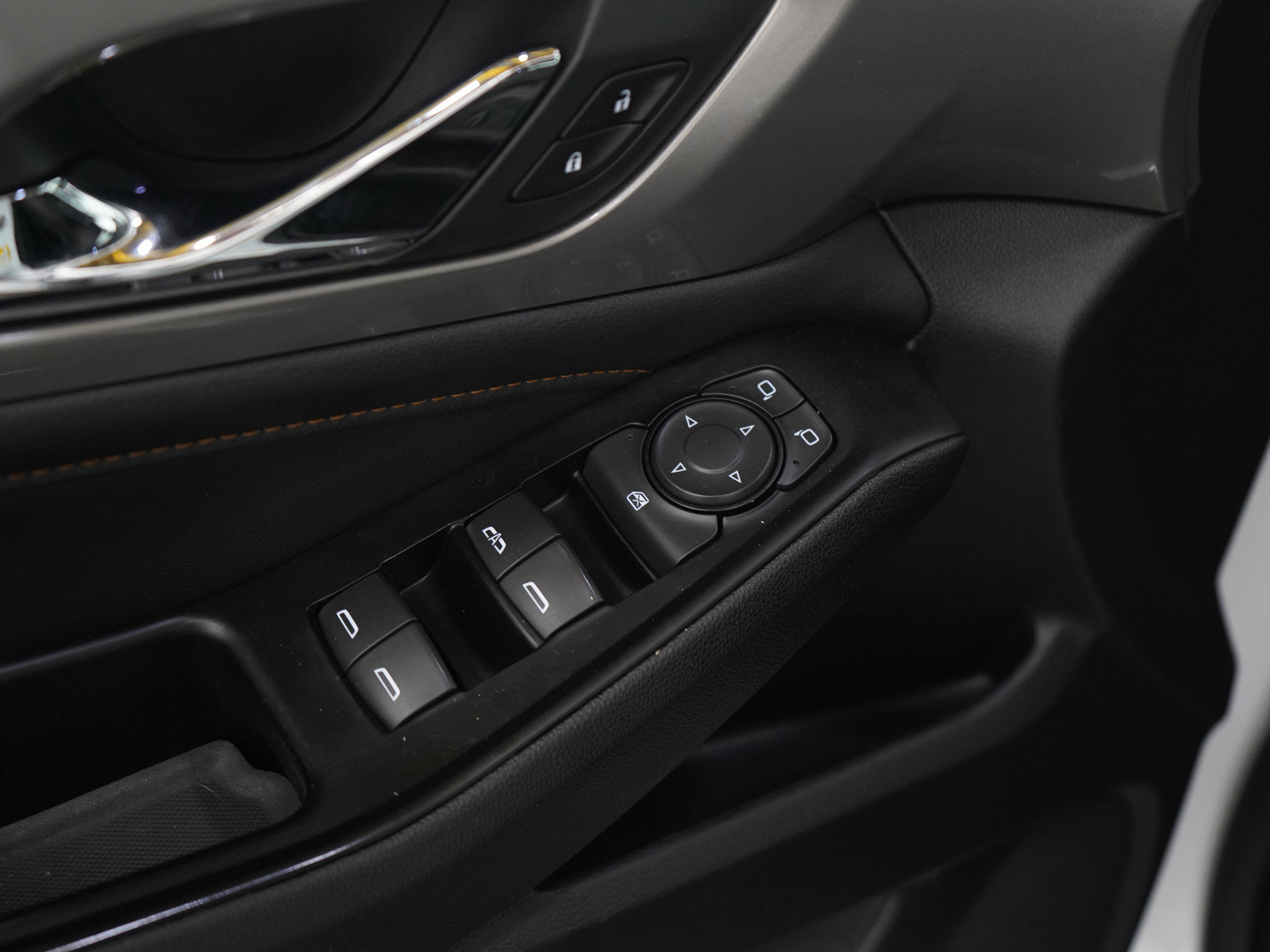 Used 2019 Chevrolet Traverse LT image 21