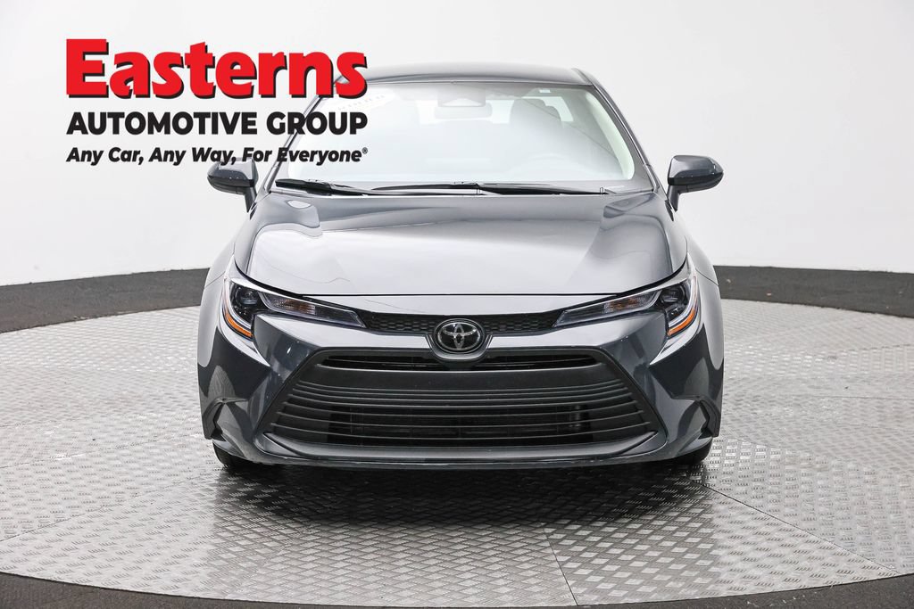 Used 2026 Toyota Corolla LE FWD image 2