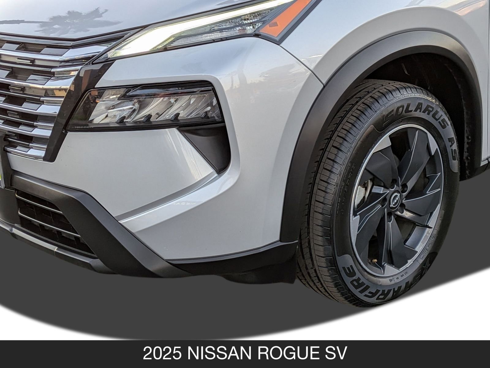 Certified 2025 Nissan Rogue SV image 10