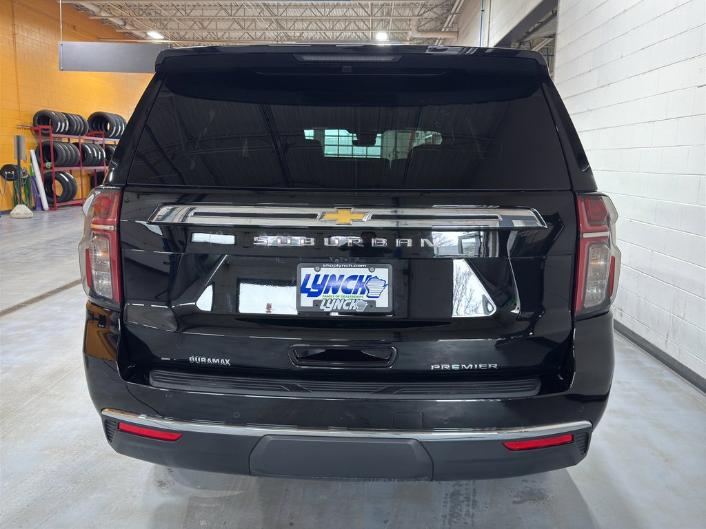 Used 2024 Chevrolet Suburban Premier image 4