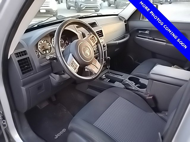 Used 2011 Jeep Liberty Renegade image 8
