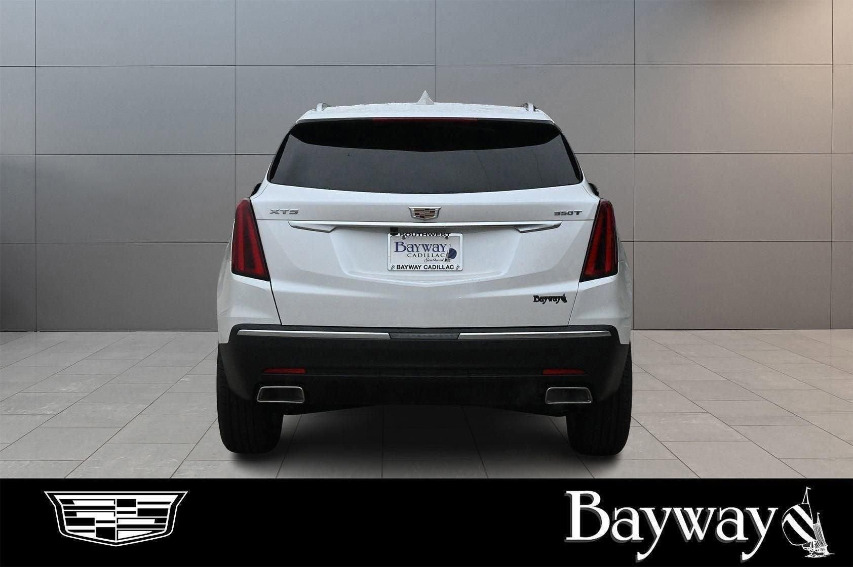 New 2026 Cadillac XT5 Luxury w/ LPO, Floor Liner Package image 73