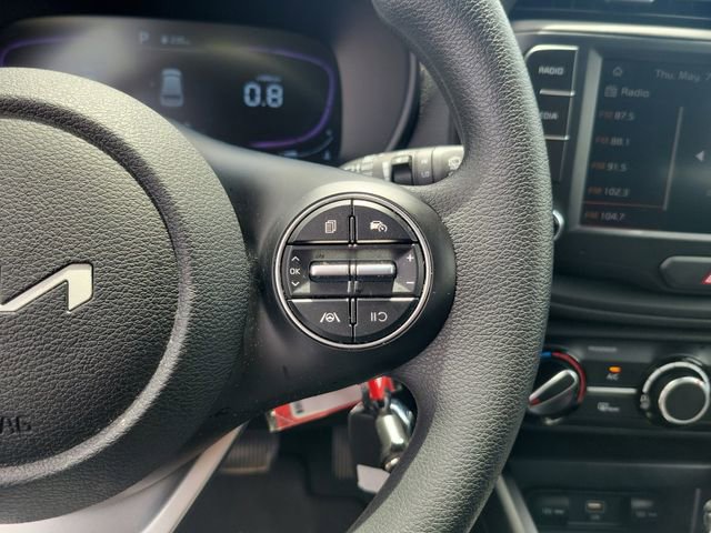 Certified 2025 Kia Soul LX w/ LX Technology Package FWD image 17