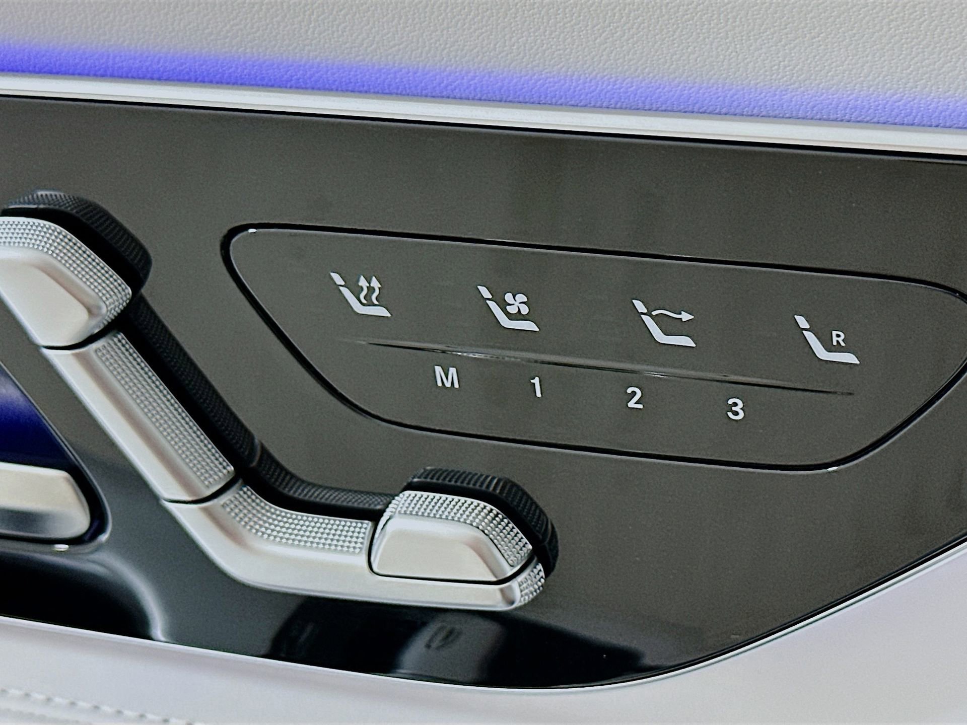 Used 2026 Mercedes-Benz Maybach SL 680 image 22