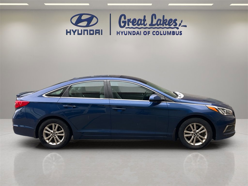 Used 2017 Hyundai Sonata SE w/ Cargo Package image 6