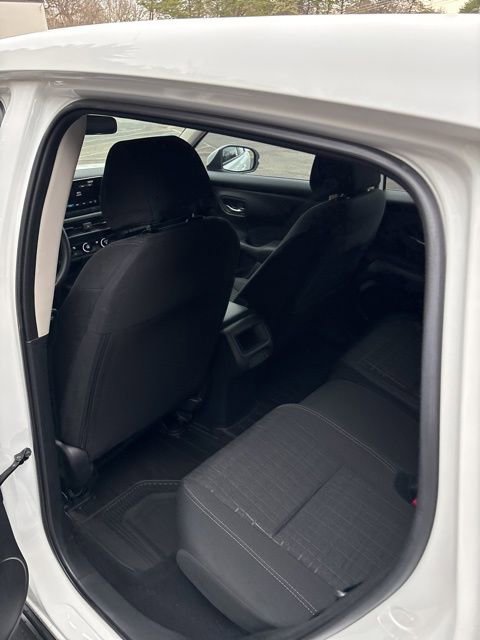 Used 2025 Honda HR-V LX image 31