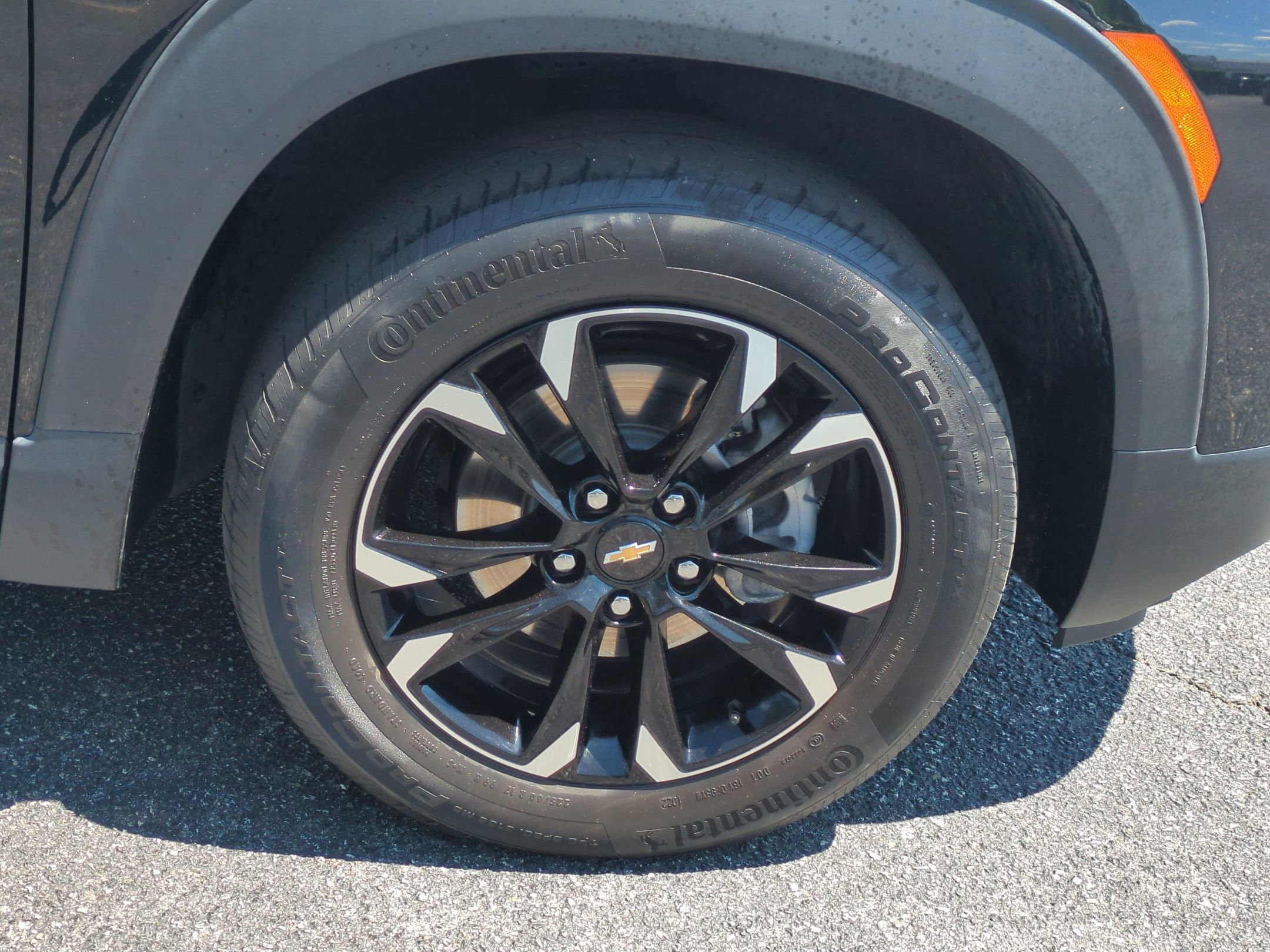 Used 2023 Chevrolet TrailBlazer LT w/ Convenience Package AWD/4WD image 12